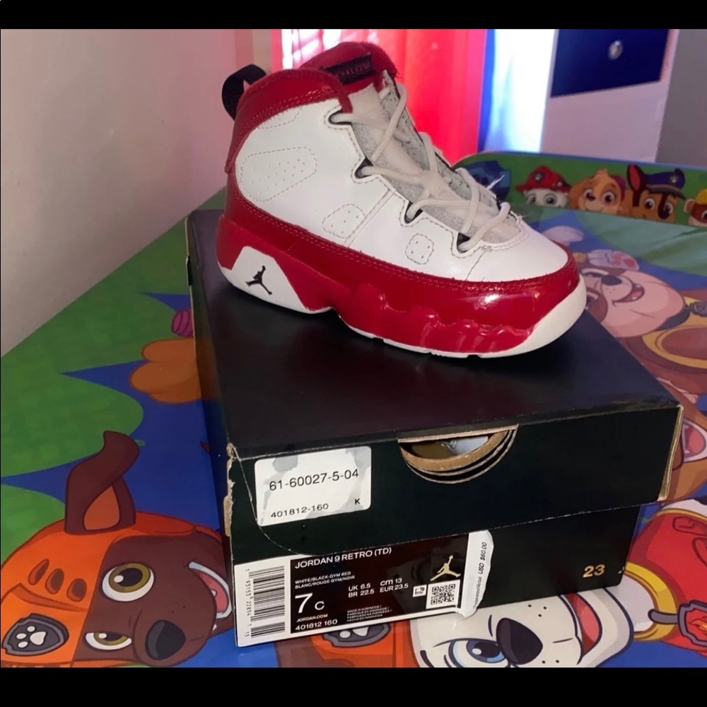 Jordan Retro 9